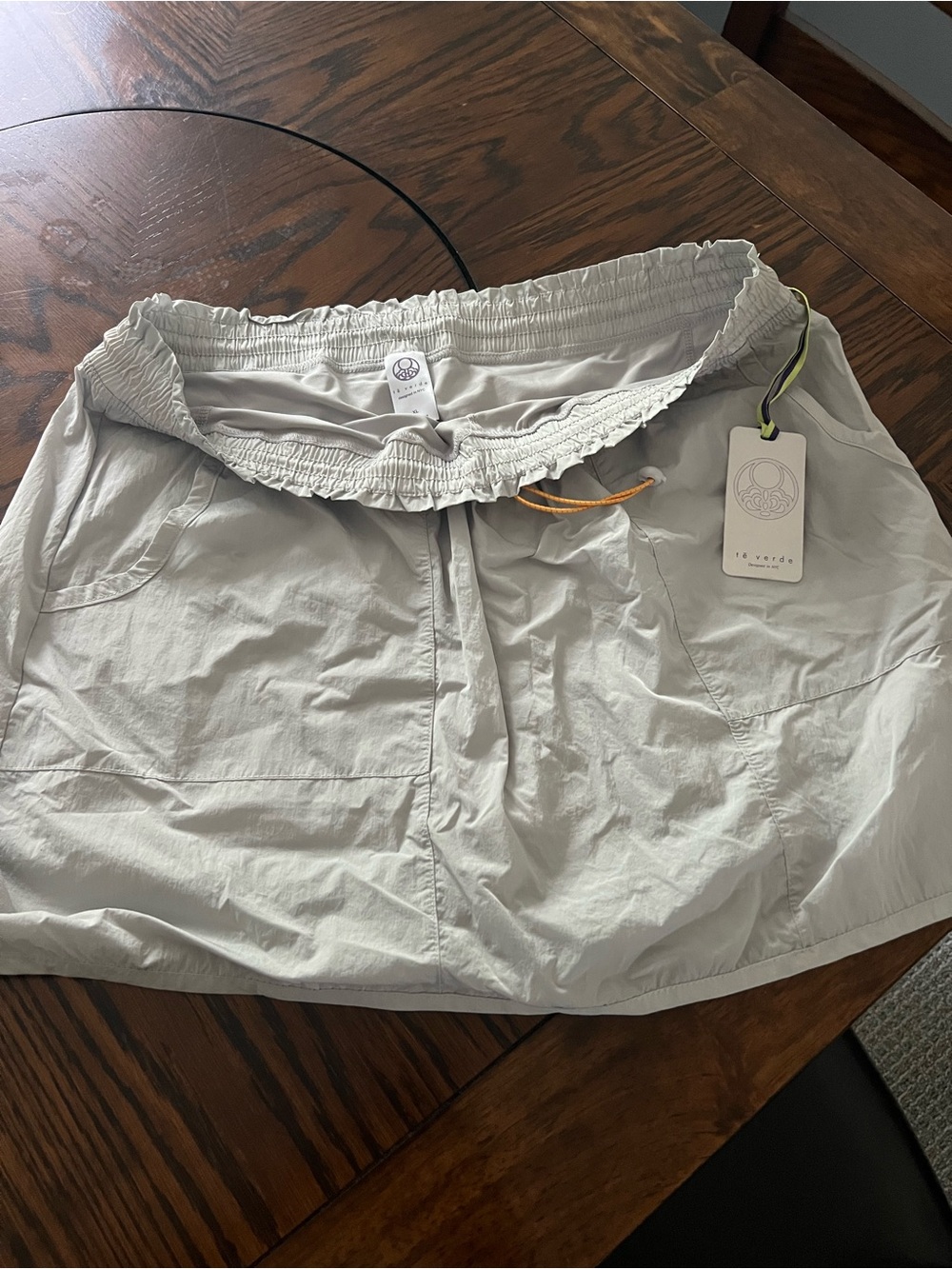 té verde Women’s Gray Athletic Drawstring Short Solid Skort, Regular XL # 626
